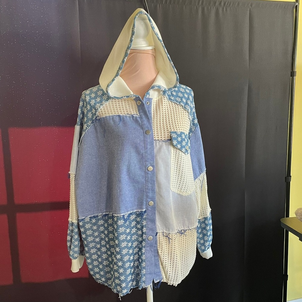 Fantastic Fawn Patchwork Jacket Womens M Blue Good Hooded Denim Floral Shacket